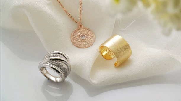 Elegant Sterling Silver And Gold Plated Jewelry Set